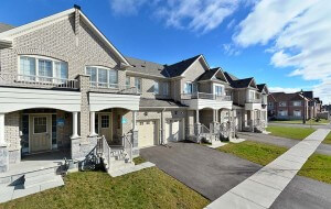 003-Live-in-this-Very-New-Neighbourhood