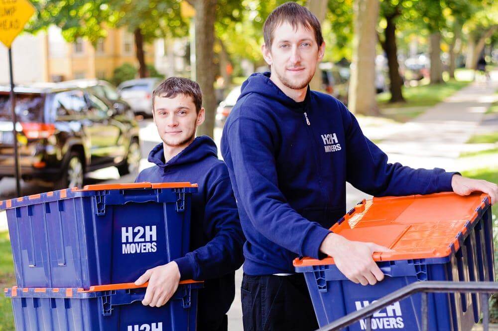 Let Expert Movers Advise How You Can Stay Composed on Move Out Day